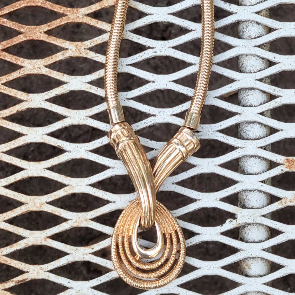 Vintage Hobé gold tone necklace